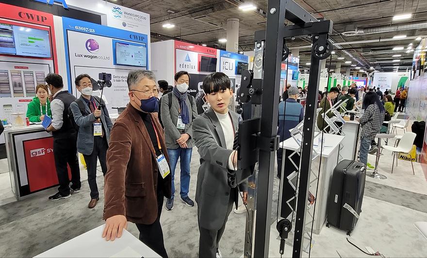 최기주 총장·LINC 3.0 사업단, 글로벌 기술 전시회 ‘CES 2023’ 참가